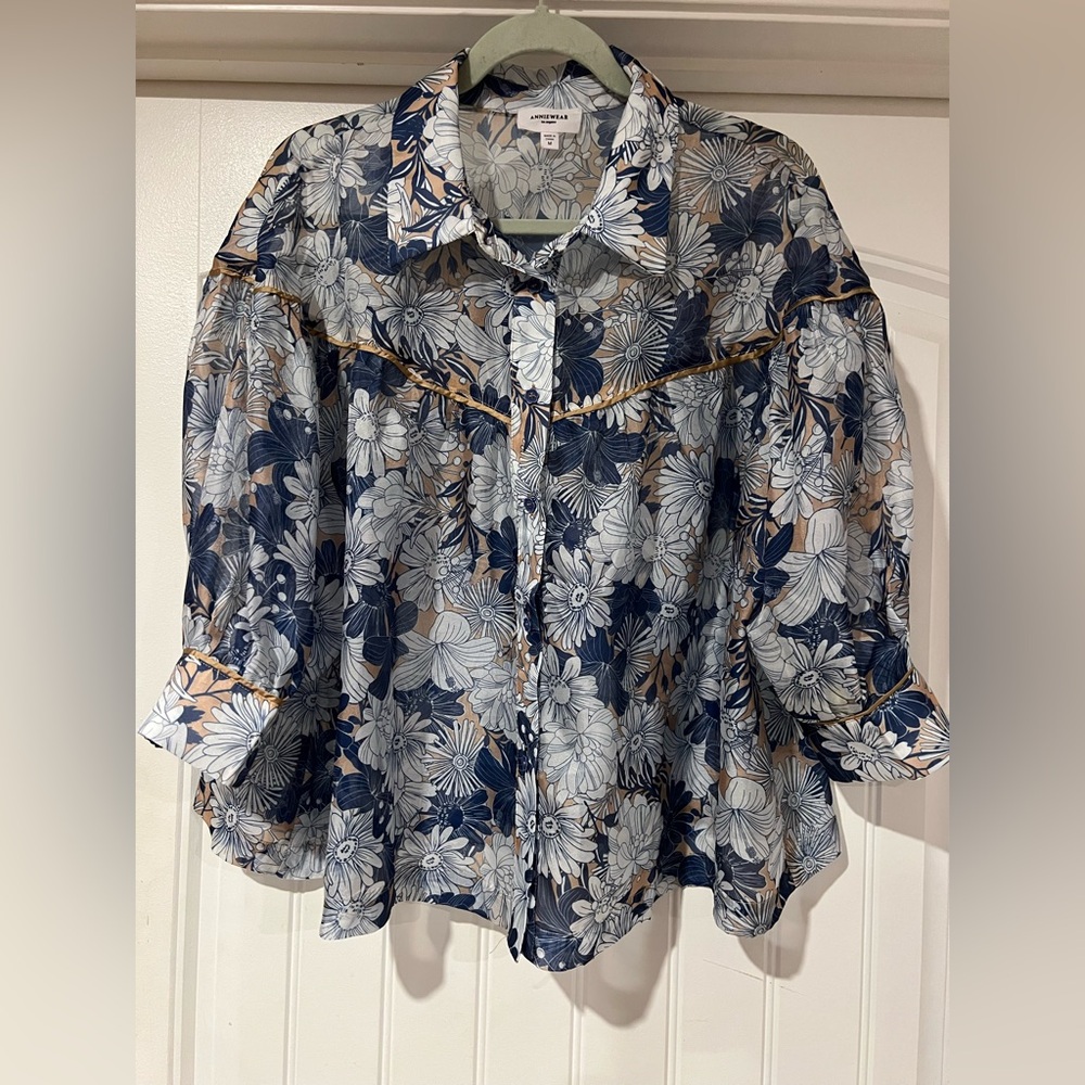 Annie Wear sheer floral top size M